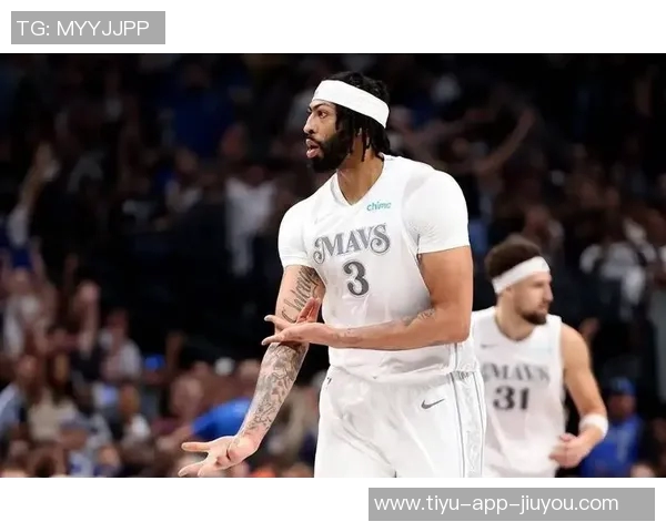 浓眉再度受伤老鹰不急于交易拒绝送出里萨谢与鹈鹕首轮选秀权